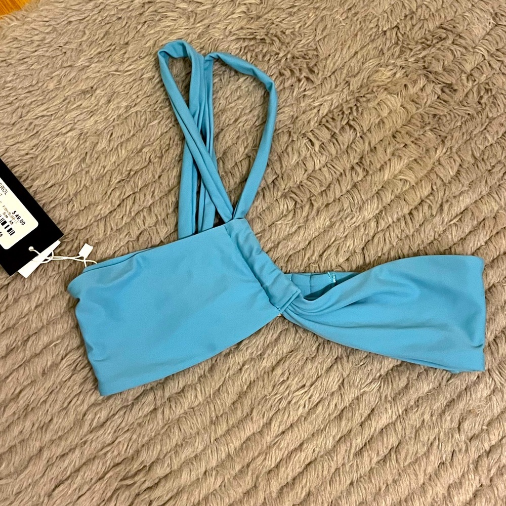 women’s bikini top NWT